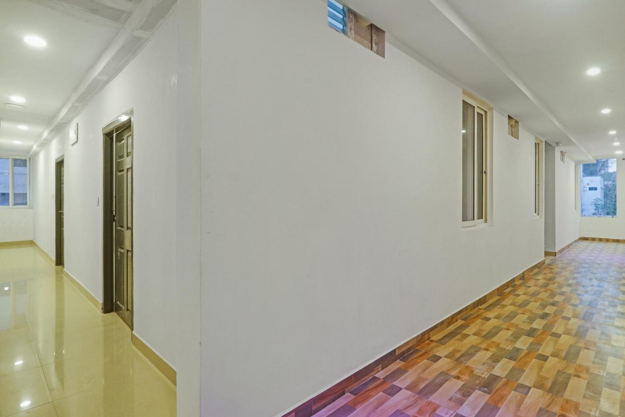 Super Townhouse Che Sigma Hotel Hyderabad Exterior foto